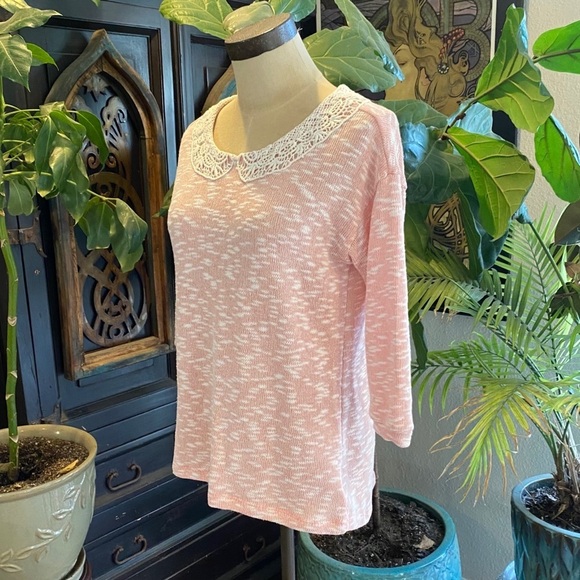 Macy’s Peter Pan lace collar sweater - Picture 2 of 13